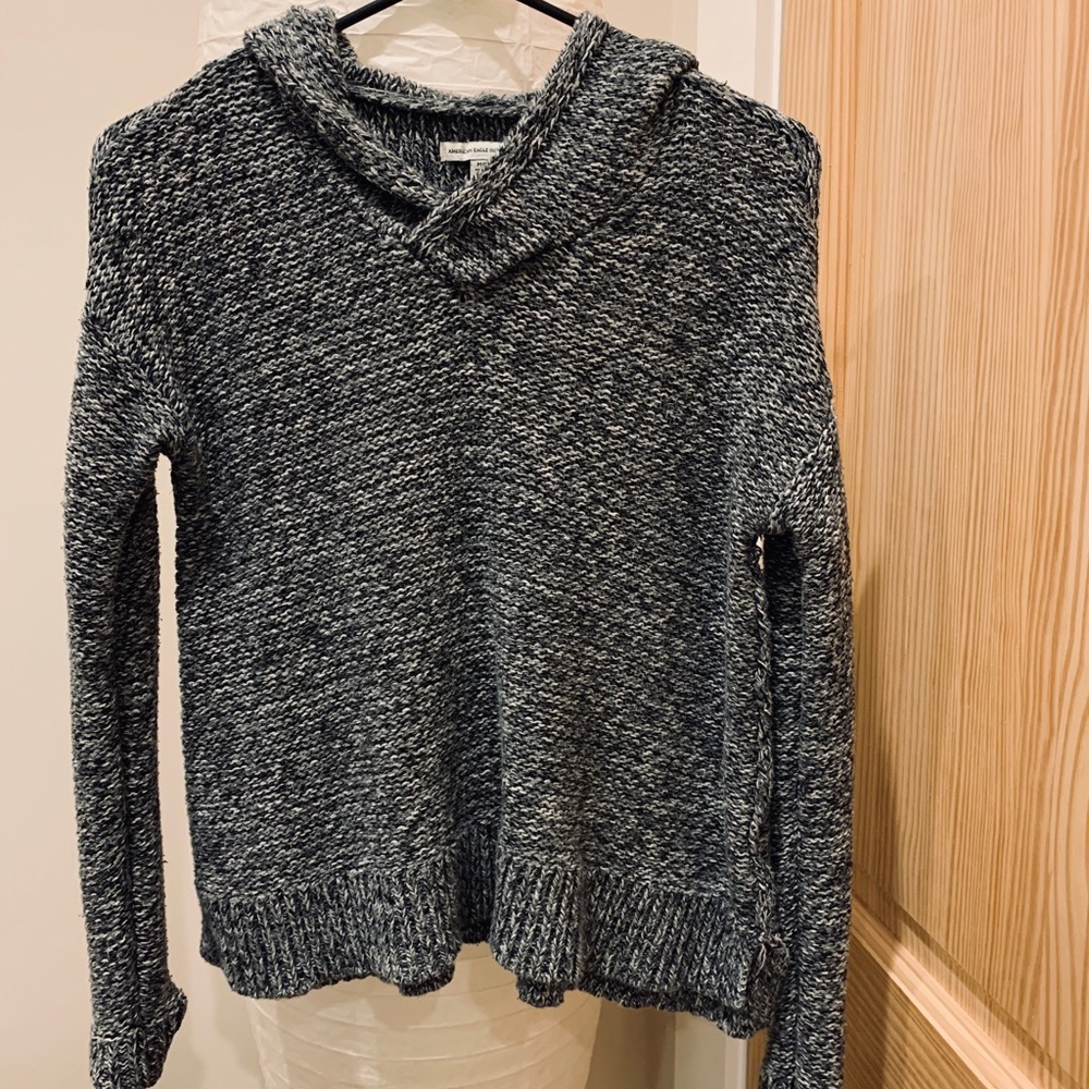 ⭐️ 3 for $10 ⭐️ AE knit hoodie